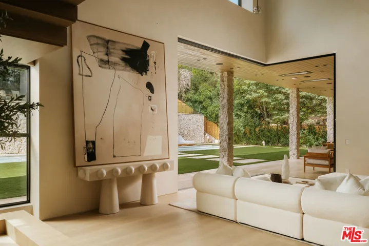 2130 Mandeville Canyon Road, Los Angeles, California 90049 — photo 5