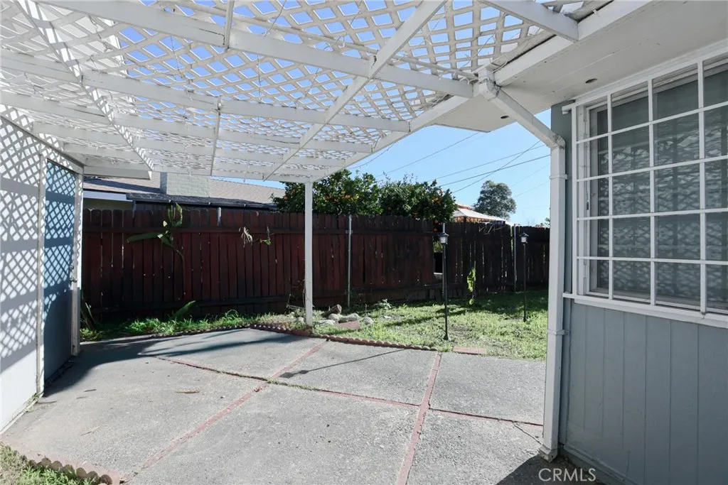 2186 W Huntington, Anaheim, California 92801 — photo 4