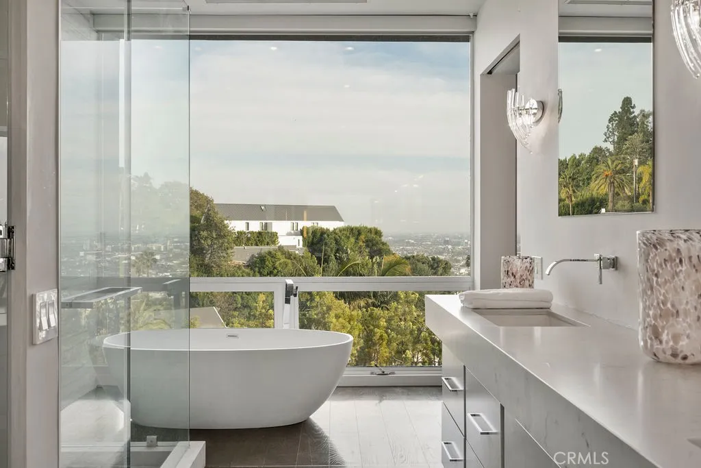 1489 Stebbins Terrace, Los Angeles, California 90069 — photo 4