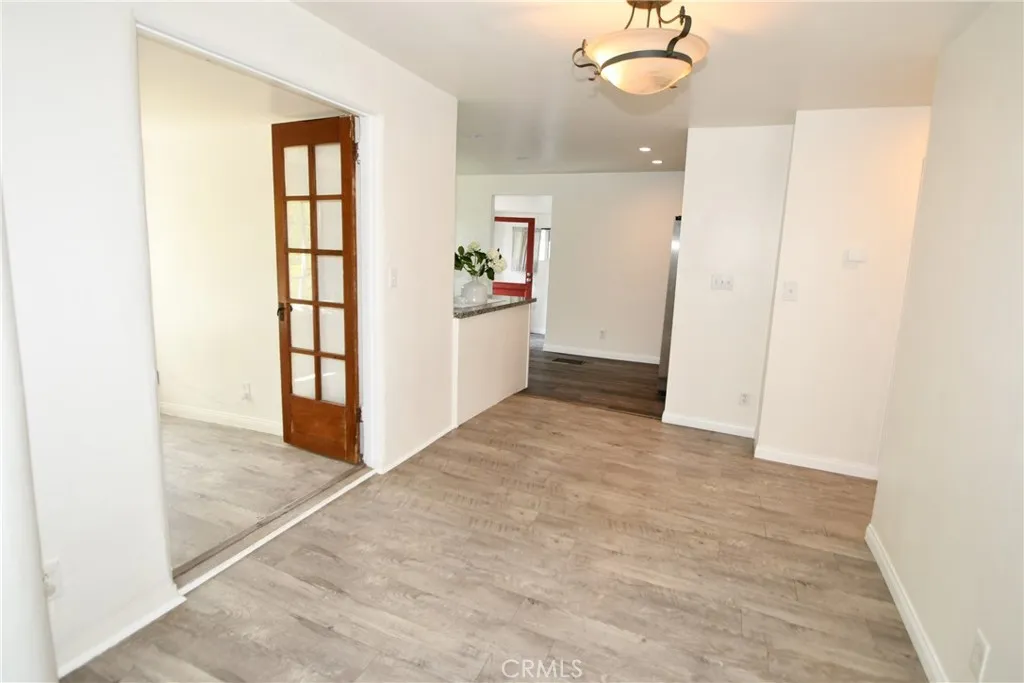 24263 Los Codona, Torrance, California 90505 — photo 5