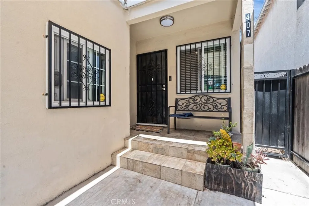 407 E Sunset, Long Beach, California 90805 — photo 4