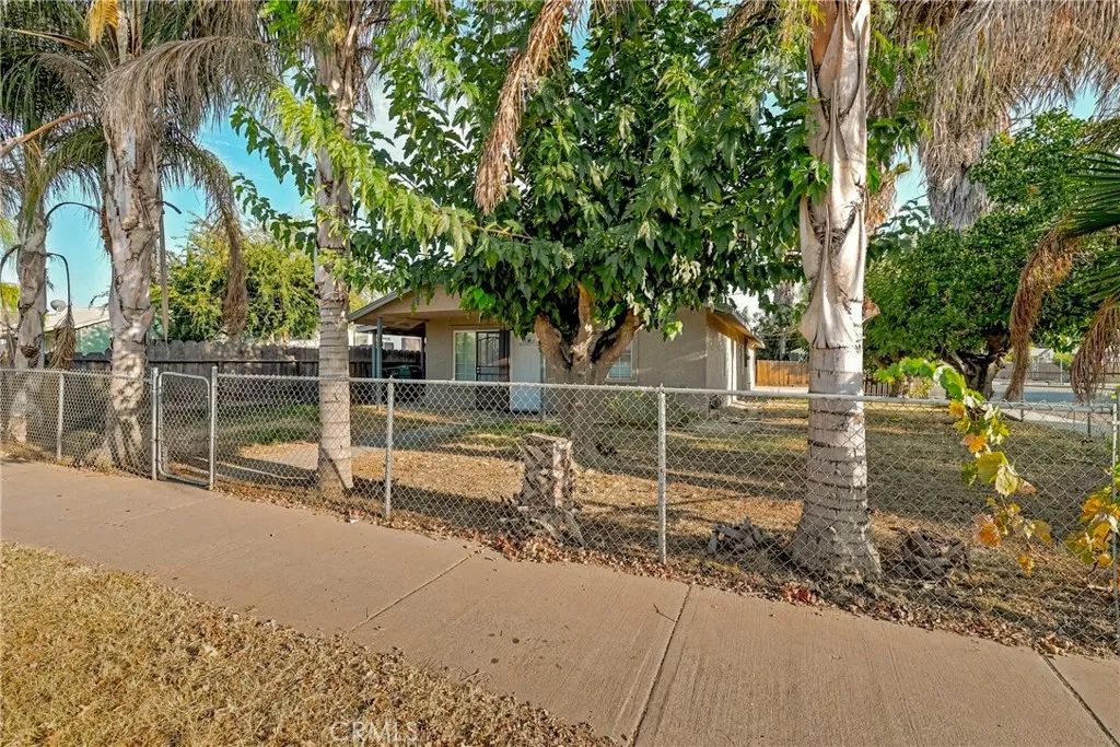 9566 E Broadway, Planada, California 95365 — photo 5