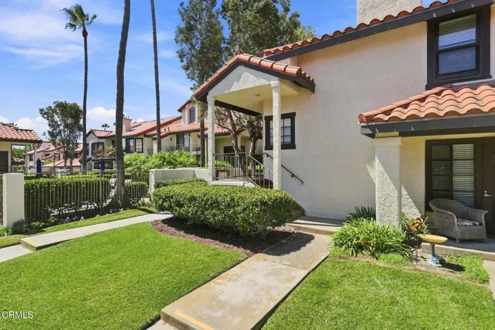 2226 Martinique Lane, Oxnard, California 93035 — photo 4