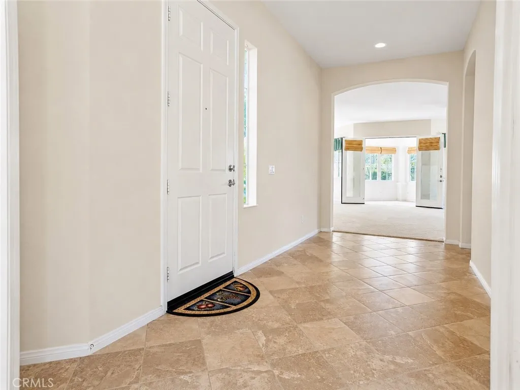 987 Avenal, Beaumont, California 92223 — photo 4