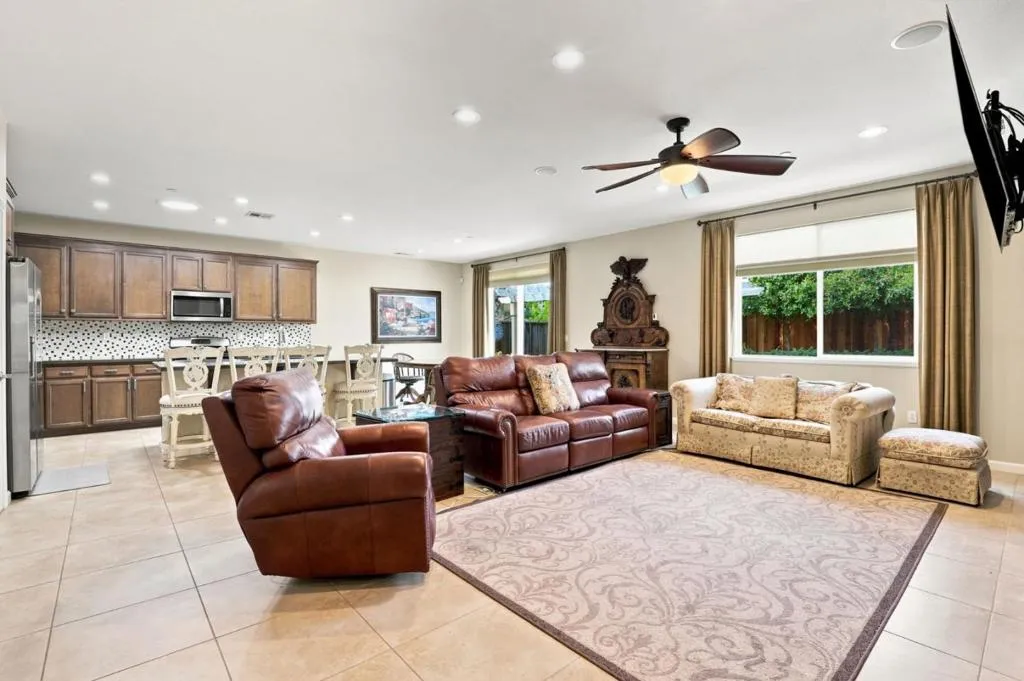 9531 Rodeo Drive, Gilroy, California 95020 — photo 5