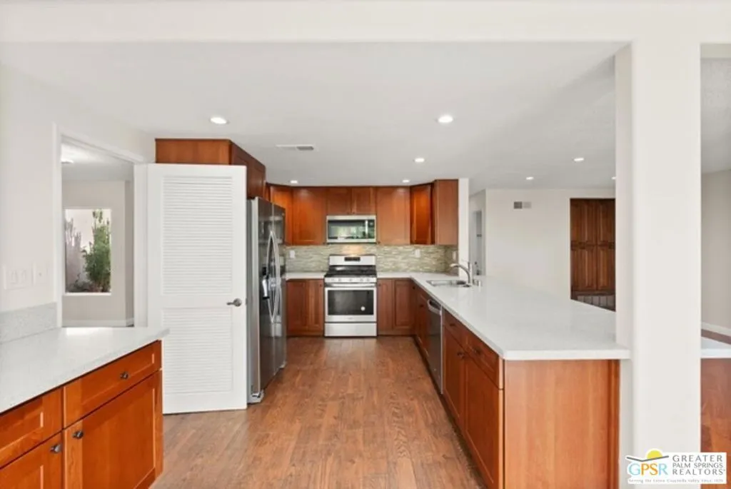 30 W Entrada, Irvine, California 92620 — photo 5
