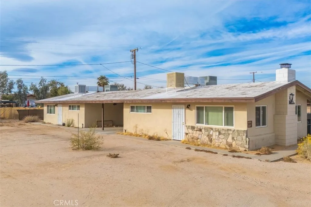 6368 Tamarisk Ave