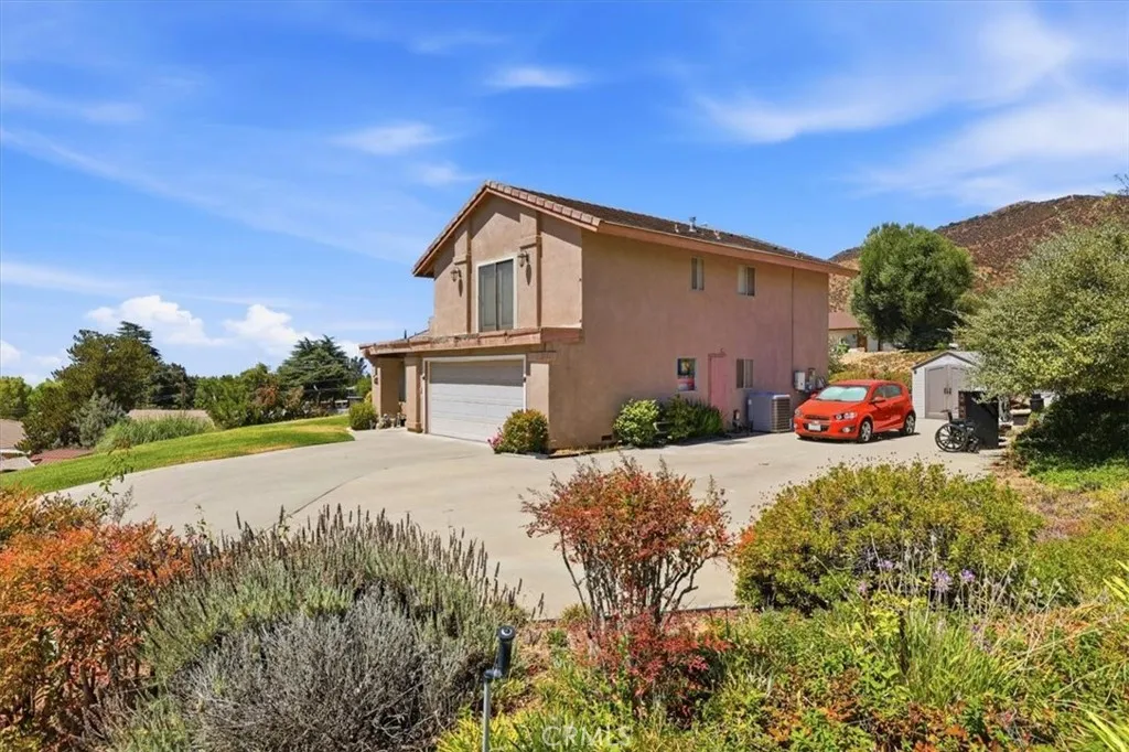 9157 Beauview Drive, Beaumont, California 92223 — photo 5
