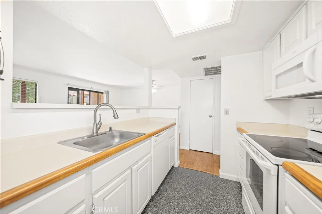 10151 Arrow 71, Rancho Cucamonga, California 91730 — photo 5