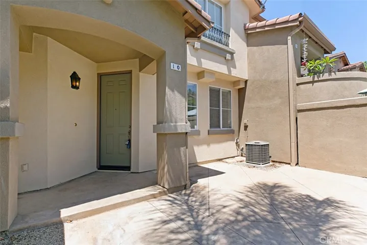 Low maintenance front patio area.