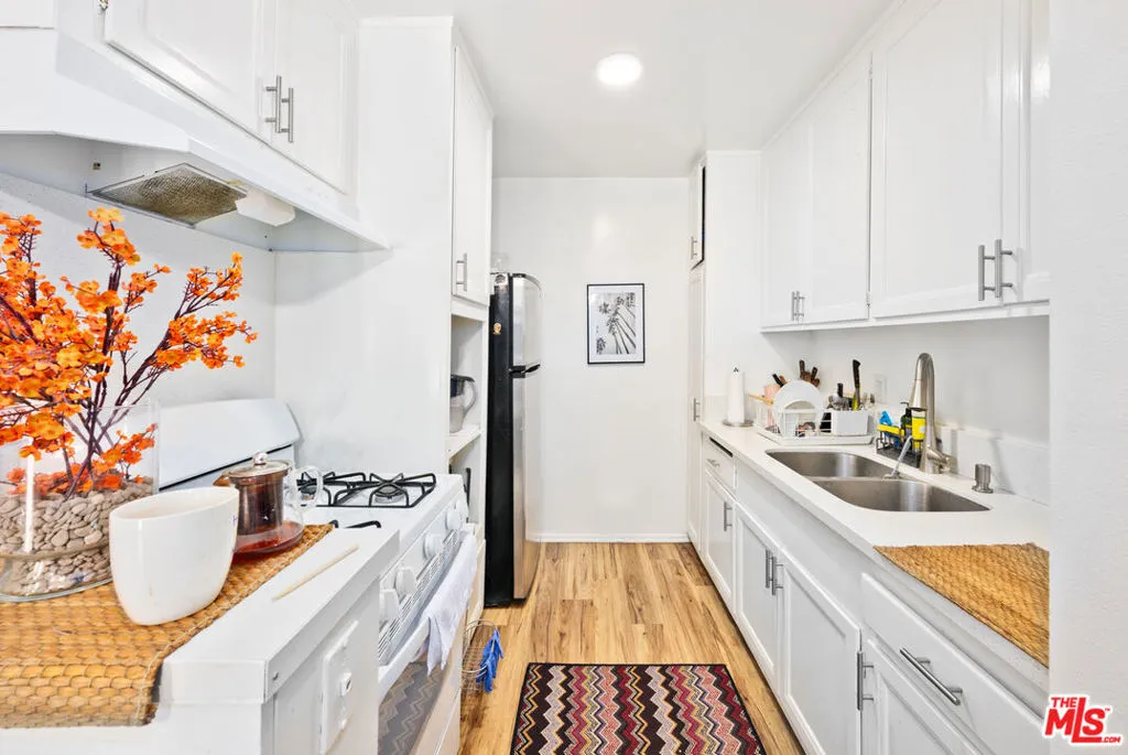 613 Westbourne Drive, West Hollywood, California 90069 — photo 5