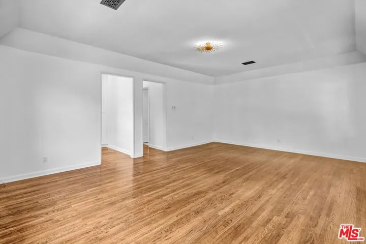 350 S Roxbury Drive, Beverly Hills, California 90212 — photo 4