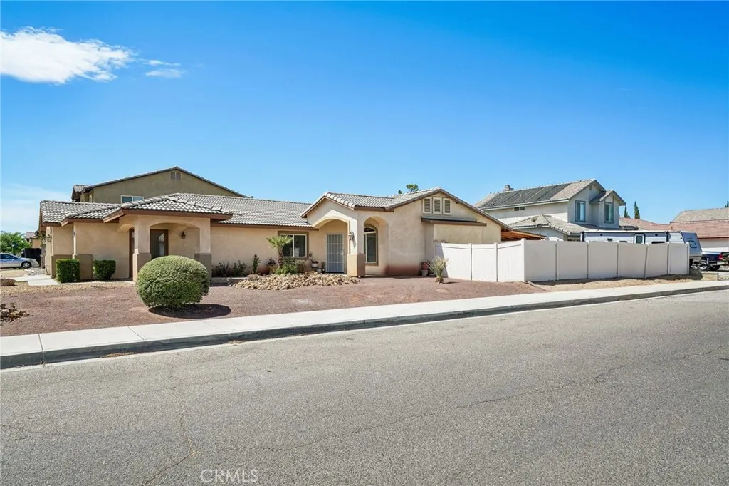 15174 Christopher Street, Adelanto, California 92301 — photo 4