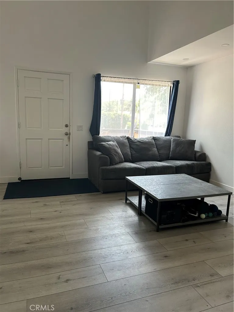 11300 Foothill Boulevard 19, Sylmar, California 91342 — photo 4