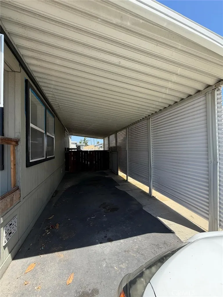 CAR PORT