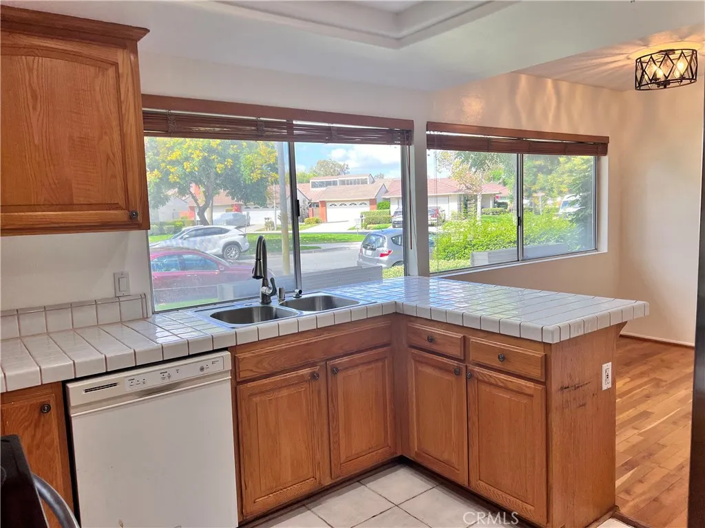 1 Forest, Irvine, California 92612 — photo 4
