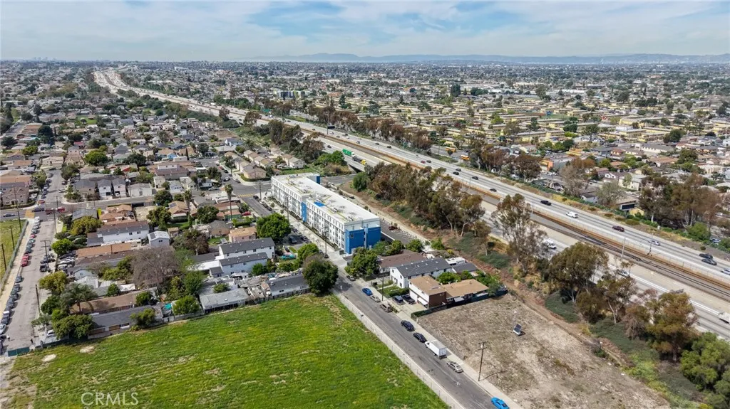 1645 E 117th Street, Los Angeles, California 90059 — photo 5