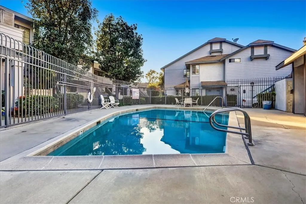 883 W 34th N, Long Beach, California 90806 — photo 5