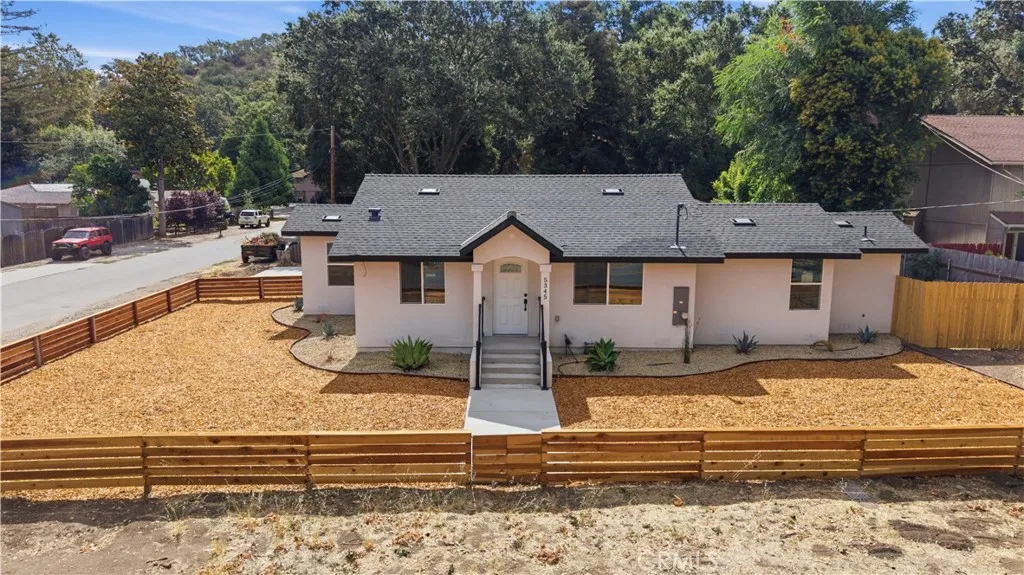 5345 Capistrano, Atascadero, California 93422 — photo 5