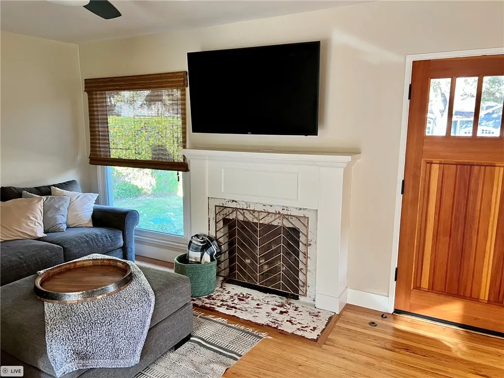 4319 Bel Aire, La Canada Flintridge, California 91011 — photo 4
