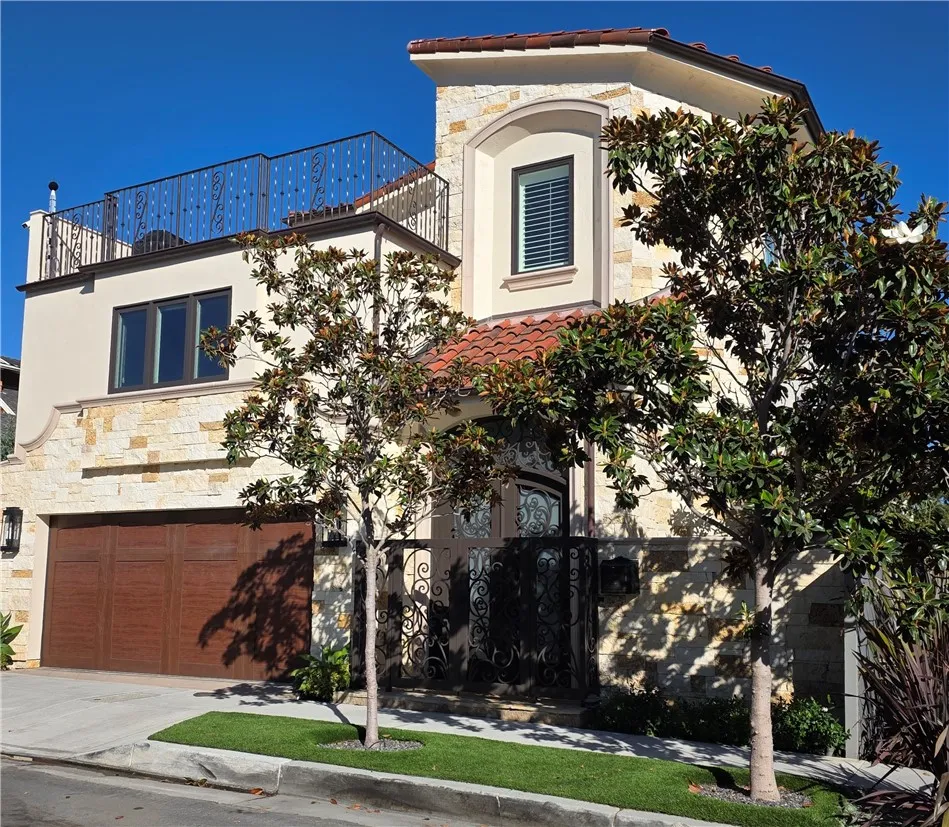352 Hazel Dr