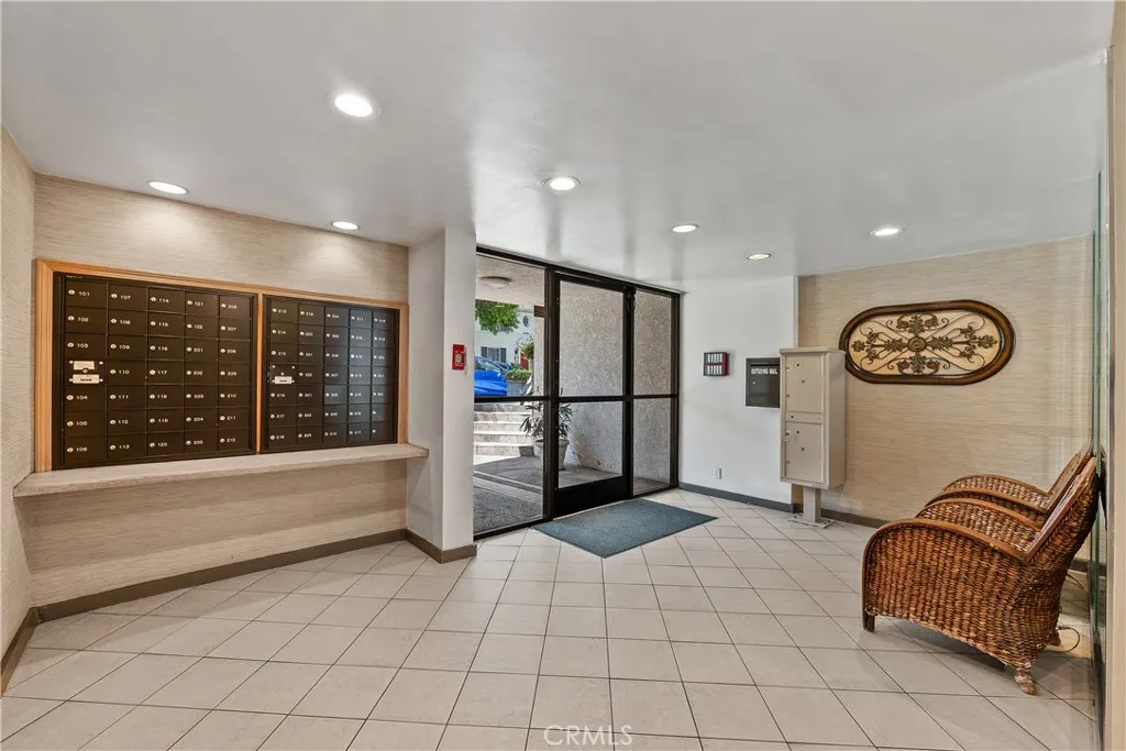 6151 Orange 308, Los Angeles, California 90048 — photo 5