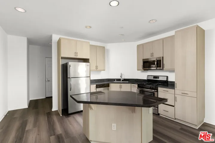 Large Island in Kitchen