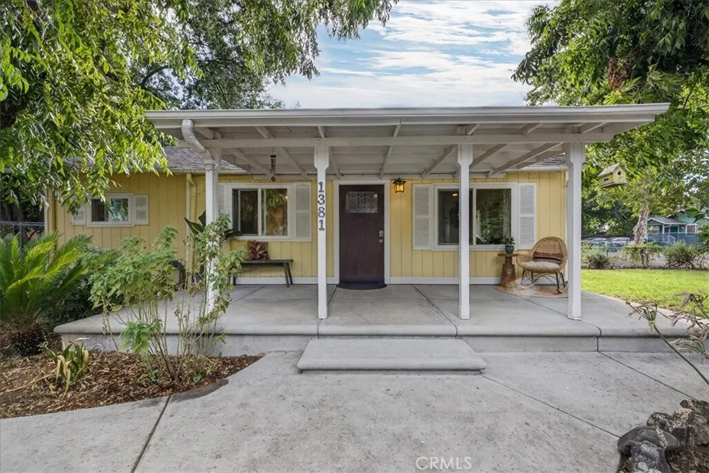 1381 Davis