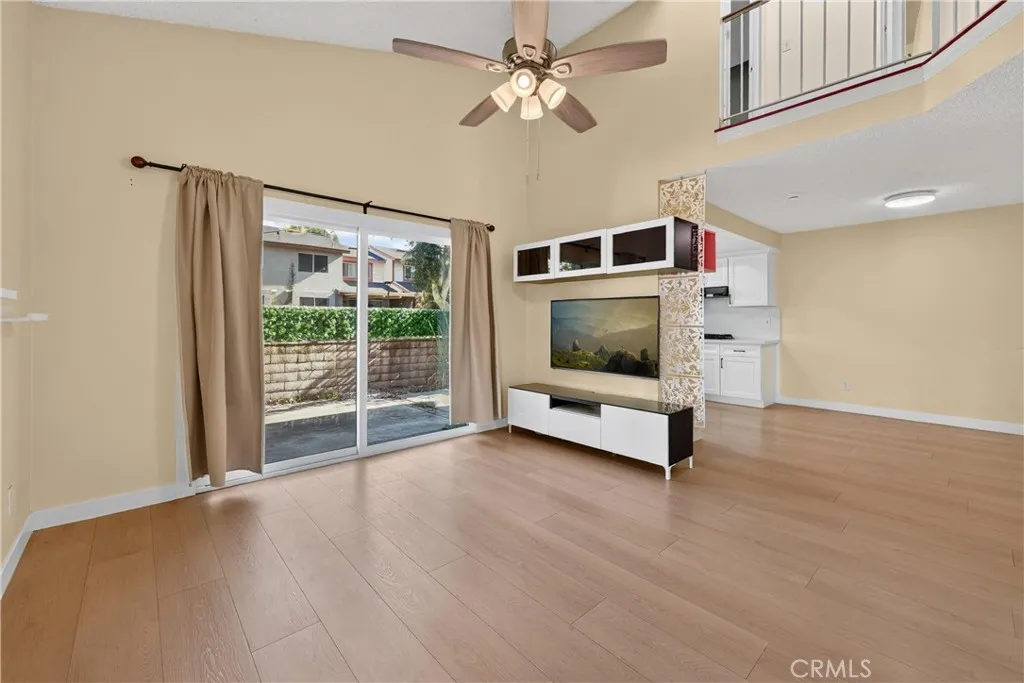 856 Maitland Privado