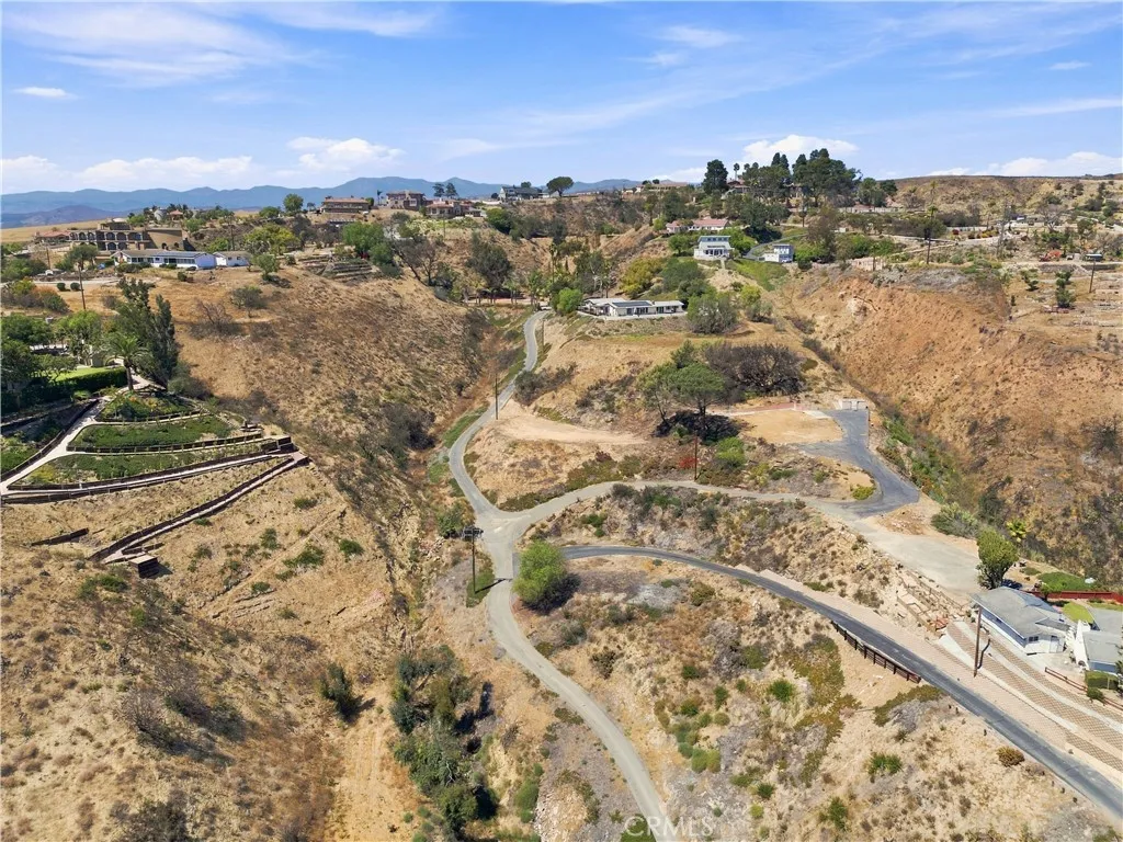 244 Highland Dr