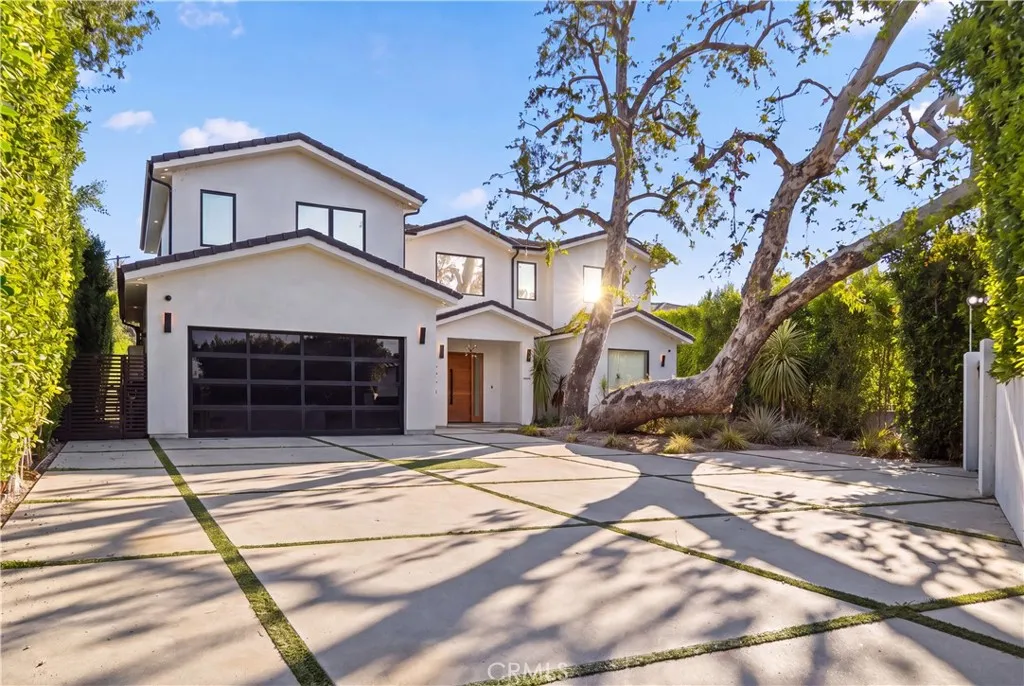 23262 Gonzales Dr