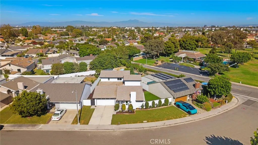 this extraordinary home delivers the style and sophistication of a brand-new luxury residence in one of the area’s most beloved communities.
