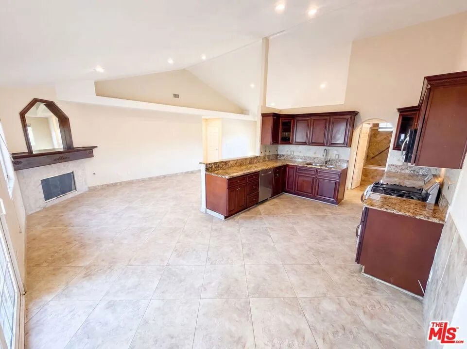 14803 Light Street, Whittier, California 90604 — photo 4