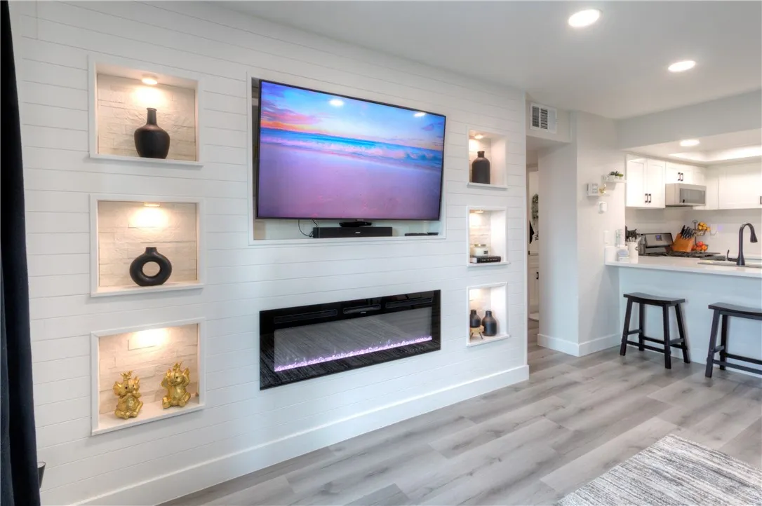 1309 W Mission Blvd