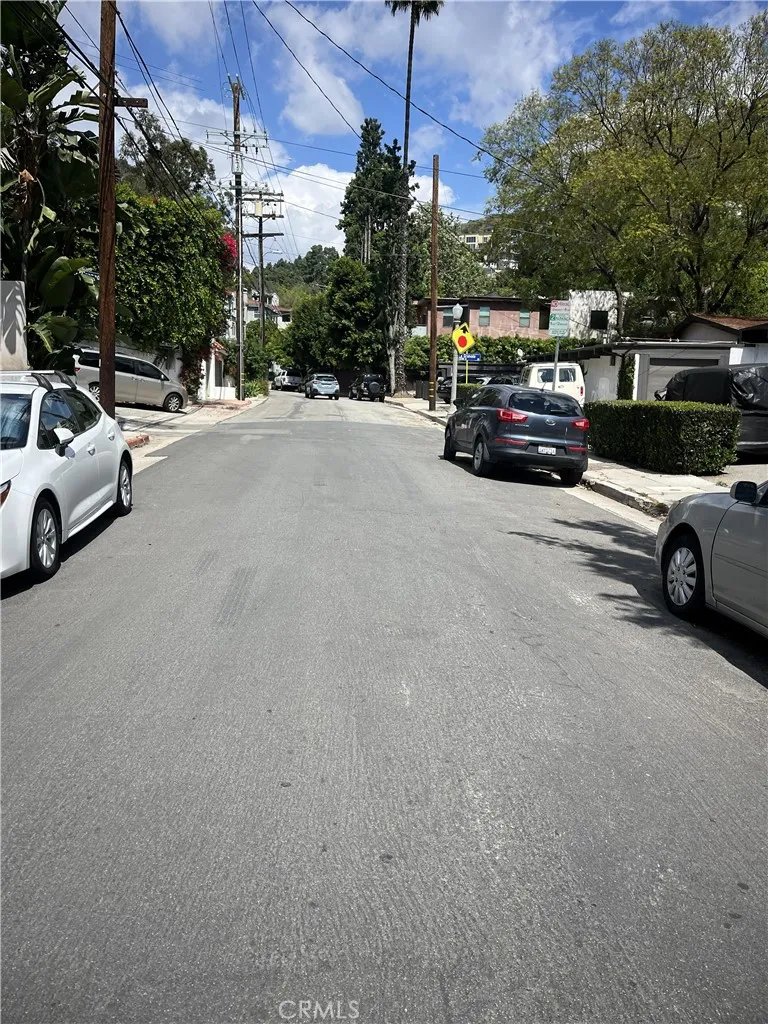 2284 Holly Drive, Los Angeles, California 90068 — photo 4