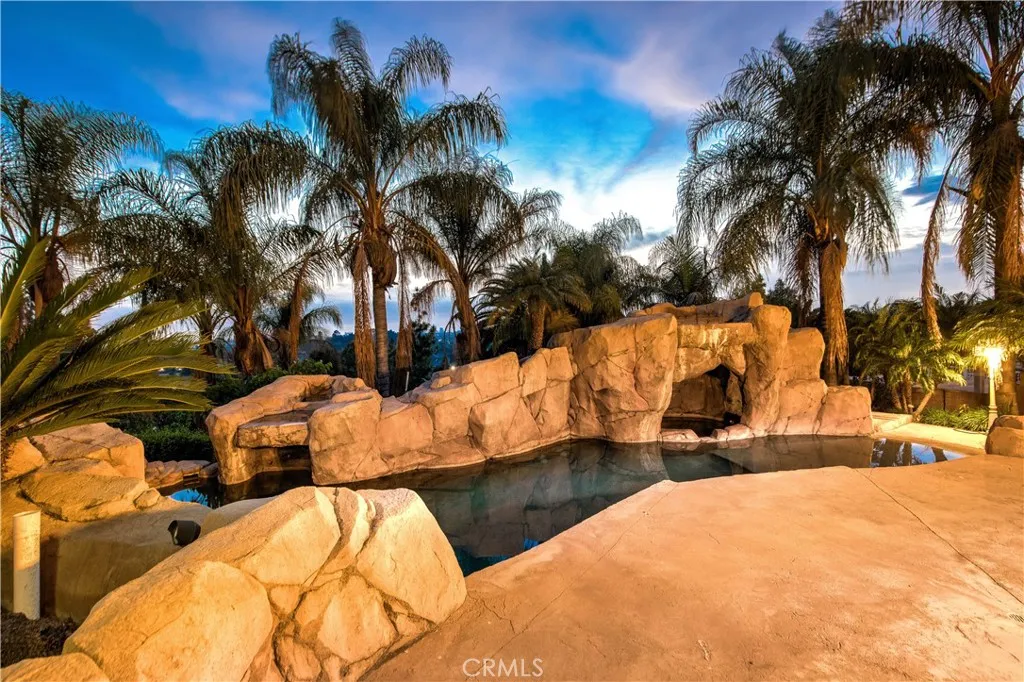 12296 Circula Panorama, Santa Ana, California 92705 — photo 4