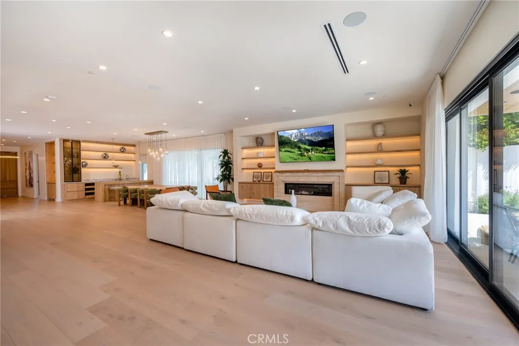 4906 Gaviota, Encino, California 91436 — photo 5