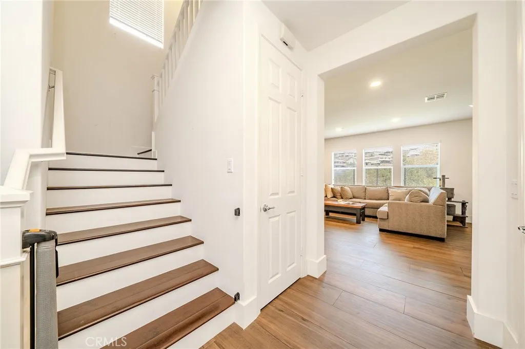 24571 Acadia Drive, Corona, California 92883 — photo 4
