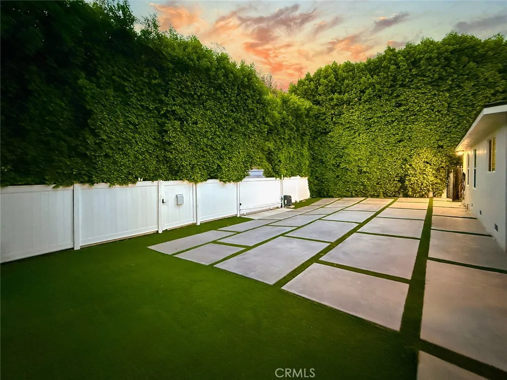15722 Magnolia, Encino, California 91436 — photo 4