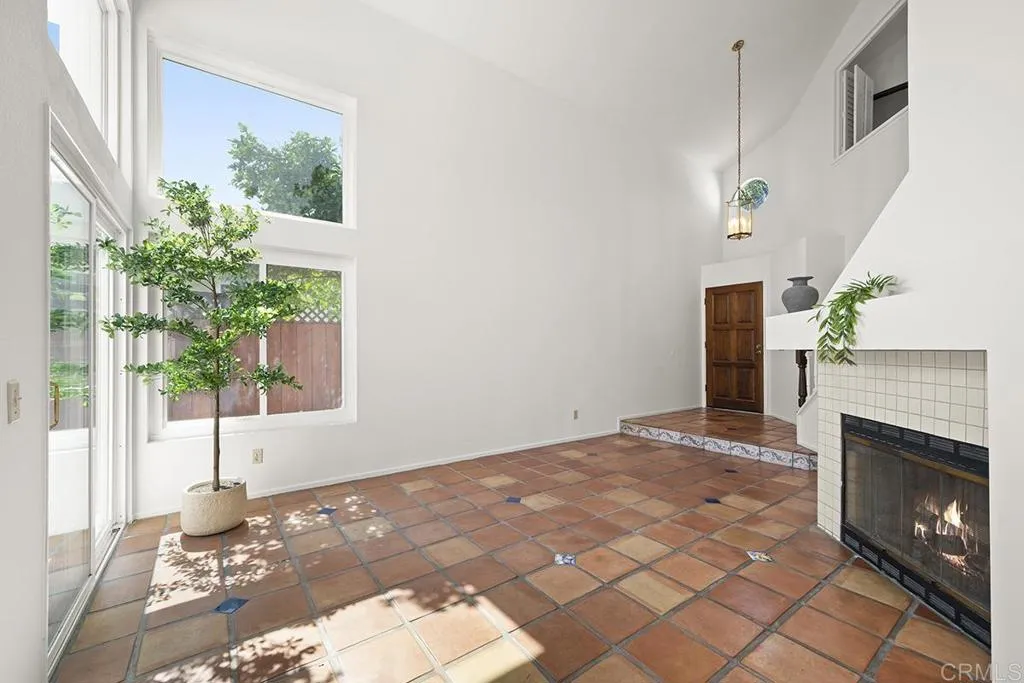 12027 Via Hacienda, El Cajon, California 92019 — photo 4