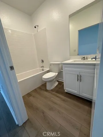 Downstairs full bath