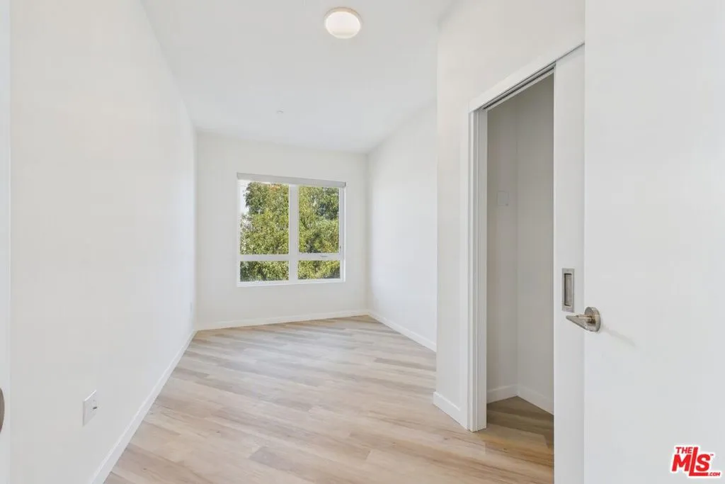 9900 Venice 610, Culver City, California 90232 — photo 4
