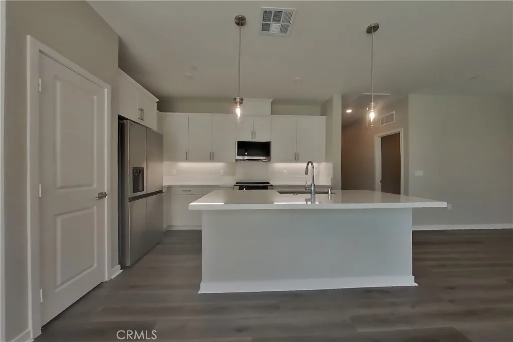 1704 Taylor Avenue, Corona, California 92882 — photo 5