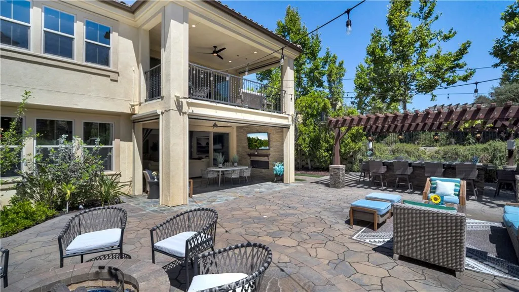 Inviting backyard setting designed for relaxing and entertaining Inviting backyard setting designed for relaxing and entertaining
