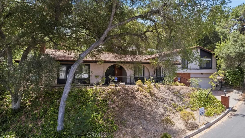 4444 Rochelle Place, Encino, California 91316 — photo 4