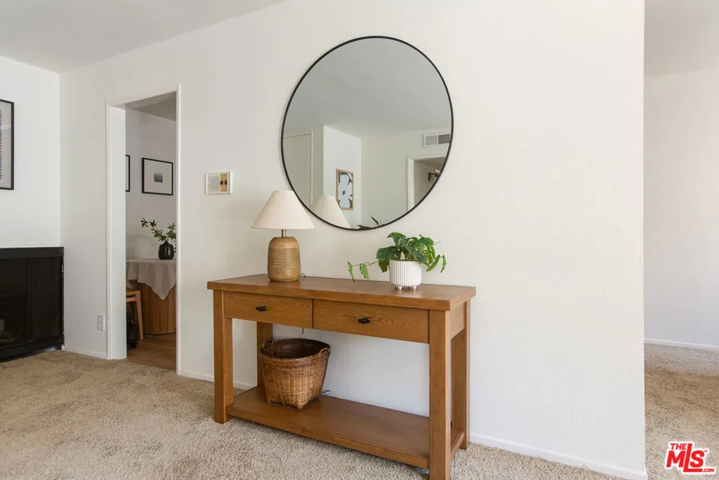 277 Pleasant Street 202, Pasadena, California 91101 — photo 5