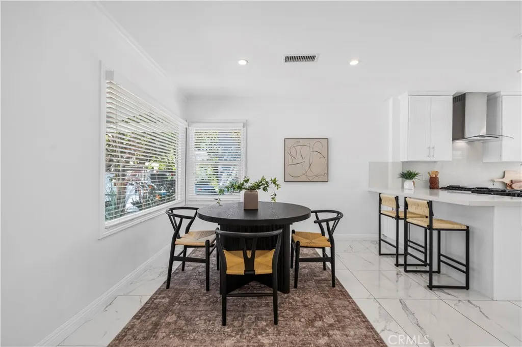 1320 N Catalina, Burbank, California 91505 — photo 5