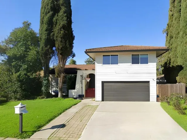 Daytime front driveway 3016 Bettina Way Sacramento