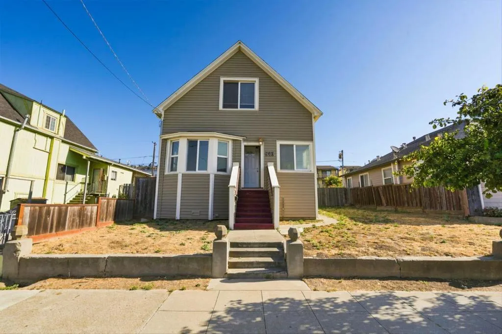 530 Baden Ave