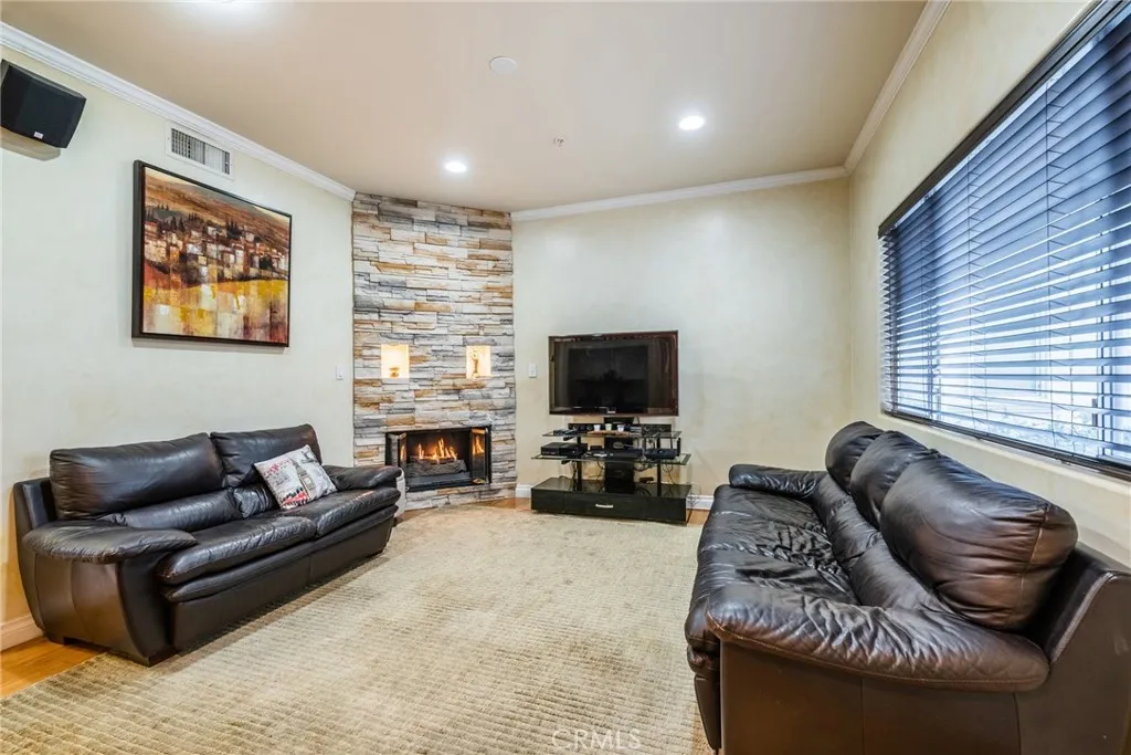 1224 Stanley Avenue 3, Glendale, California 91206 — photo 4